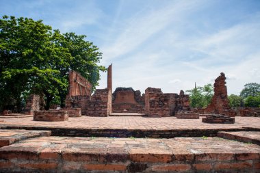 Wat Mahathat Antik Ayutthaya Tarihi Parkı 'ndaki tarihi parkta, Phra Nakhon Si Ayutthaya, Tayland