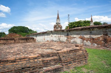 Wat Mahathat Antik Ayutthaya Tarihi Parkı 'ndaki tarihi parkta, Phra Nakhon Si Ayutthaya, Tayland