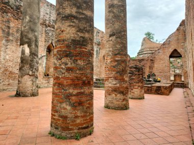 Wat Khudeedao Antik Ayutthaya Tarihi Parkı 'ndaki tarihi parkta, Phra Nakhon Si Ayutthaya, Tayland