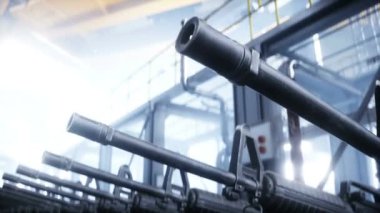 Amerikan askeri makineli tüfek M-16 üretim hattı. Fabrika işlemi. Savaş konsepti. Gerçekçi 4k animasyonu