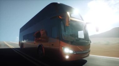 Çöl yolunda çok hızlı giden bir turistik otobüs. Turizm, seyahat konsepti. Gerçekçi 4k animasyonu