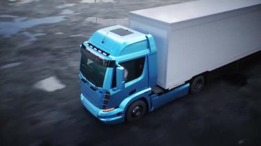 Kargo kamyonu çöl taşı otoyolunda çok hızlı gidiyor. İş konsepti