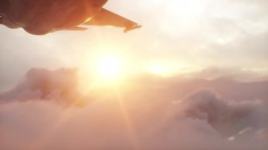 Askeri savaş uçağı F-35 bulutların üzerinde uçuyor. Hava Kuvvetleri
