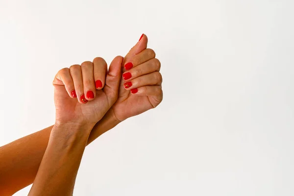 Hände Einer Jungen Frau Mit Lackierten Nägeln Weißer Hintergrund — Stockfoto