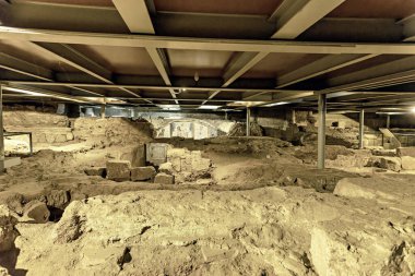 İspanya 'nın Merida kentindeki Roma harabelerinin sürmekte olan arkeolojik kazılarının ayrıntılı görünümü.