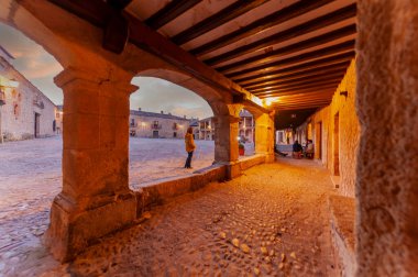 Typical street in the historic center of Pedraza. Segovia. Spain