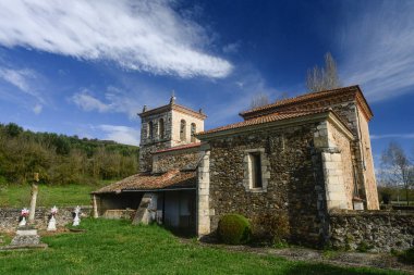 Barajones, Palencia, İspanya 'daki Santa Barbara Romanesk Kilisesi' nin dış görünüşü.