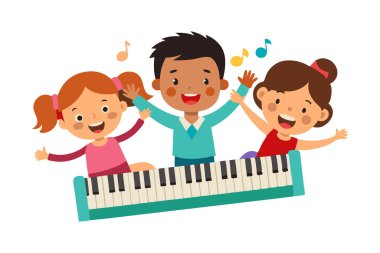 Üç çocuk bir klavye çalıyor ve şarkı söylüyorlar. Çocuklar gülümsüyor ve eğleniyor gibi görünüyorlar.