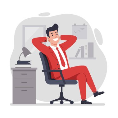 Kırmızı takım elbiseli neşeli bir adam arkasına yaslanmış şık bir ofis düzenine güveniyor..