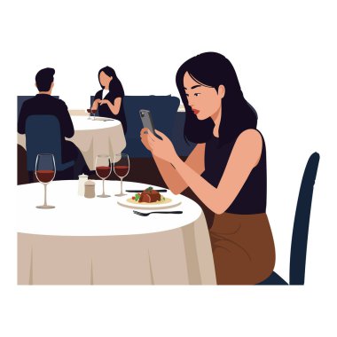 Restoran masasında tek başına oturan bir kadın şarap ve yiyecekle akıllı telefon kullanırken arka planda birkaç kişi yemek yiyor. Sakin ve düşünceli..