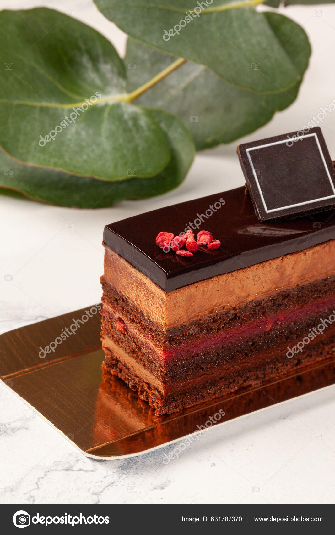 Tempting Chocolate Cake - Betty Crocker UK | Betty crocker chocolate cake  recipe, Cake recipes uk, Perfect chocolate cake