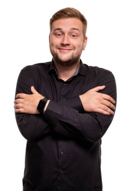 Beyaz arka plandaki adam donarak kendime sarılıyor. Vücut dili