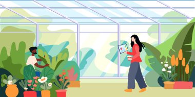 Engelliler için çalış. Tekerlekli sandalyedeki adam. Kamu hayatına dahil olmak. Refah içinde yaşayan bir toplumun modern bir örneği. Şehri yeşillendiriyor. Sera.