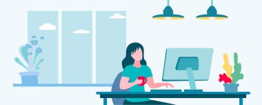 Bir öğrenci bilgisayarda okuyor, webinar. Uzaktan çalışma konsepti. Serbest çalışan biri için uzaktan kumanda. İç mekan, akşam, aydınlatma, lambalar, kapalı mekan bitkileri, pencere, bulutlar, akşam. Çizgi film düz vektörü