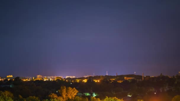 Küçük Bir Kasabada Mevsimler Değişiyor Gündüzden Geceye Geçiş Şehrin Üzerindeki — Stok video
