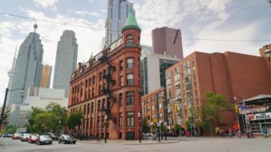 Toronto 'nun doğu yakasındaki ünlü Flatiron Binası, şehrin finans merkezi.