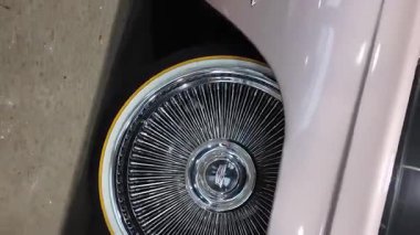 Araba farları, araba fuarı.