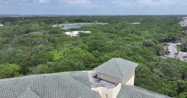 Florida 'daki golf kulübünün hava aracı fotoğrafı.