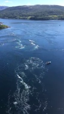 Pod, Norveç yakınlarındaki okyanus gelgitlerinin görüntüsü