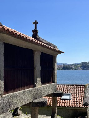 Balıkçı köyü Combarro, Poio, Galiçya, İspanya, Nisan 2024