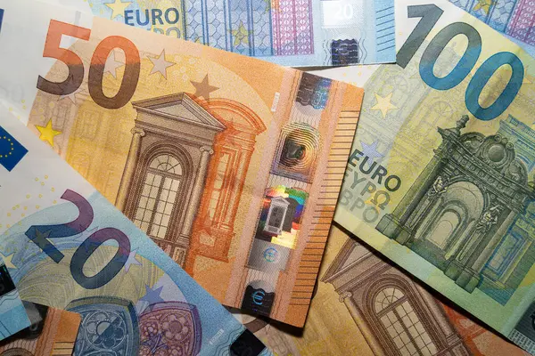 Monnaie Européenne Avec Euros Euros 100 Euros Photos De Stock Libres De Droits