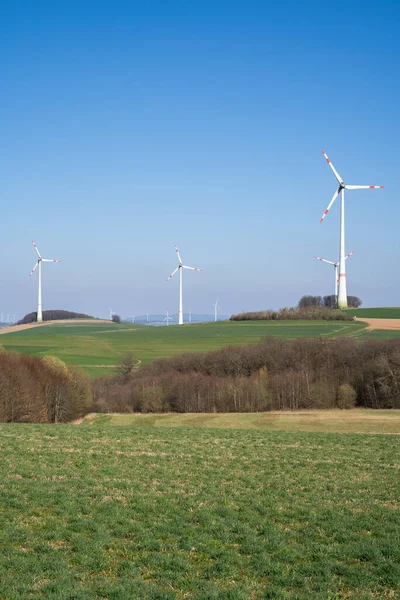 Paisagem Com Turbinas Eólicas Bom Dia Primavera — Fotografia de Stock