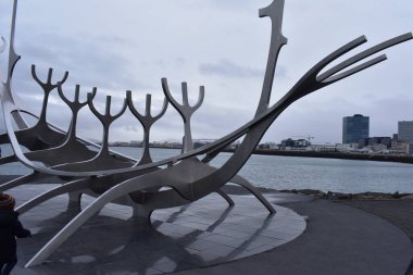 Reykjavk Şehri ve Şehir Yaşamının Denizle Buluştuğu Sahil Alanı