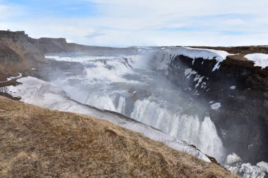 Gullfoss Şelalesi İzlanda 'nın Altın Şelalesi