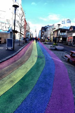 Reykjavk Şehri ve Şehir Yaşamının Denizle Buluştuğu Sahil Alanı