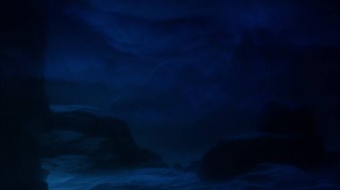 Muhteşem tepe ve sisli gece manzarası