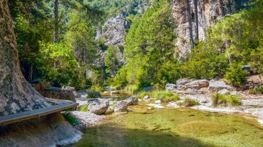 Parrizal de Beceite, Los Puertos Doğal Parkı 'nın çevresinde, Matarrana Nehri' nin akarsularında yer alır. Beceite, Teruel, Aragon, İspanya.