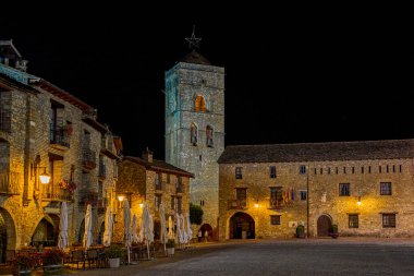 Medieval Plaza of the people of Ainsa with his town hall to the bottom and his church, Pyrenees, Huesca, Aragon, Spain