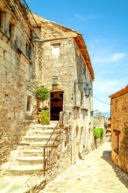 Tarihsel şehir Lacoste, Provence, Fransa 
