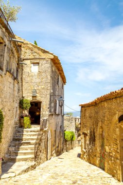 Tarihsel şehir Lacoste, Provence, Fransa 