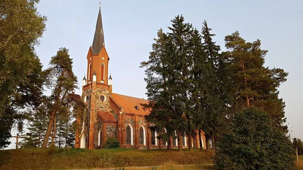 Grande Igreja Luterana Nos Arredores Aldeia Letã Velena Outono 2020 — Fotografia de Stock