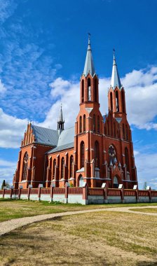 2023 baharında Letonya 'nın Liksna köyünde İsa' nın Kutsal Kalbi Kilisesi.