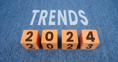 Metin Eğilimleri 2024 ile el ele tutuşma defteri.