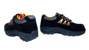 Dağ botları beyaz arka planda izole edilmiş. Güvenlik ayakkabıları..