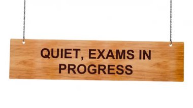 Tahta tahtada beyaz arkaplanda 