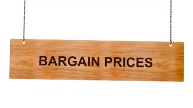 Fiyat etiketleri kopyalama alanı olan beyaz arkaplanda izole edildi. 3d illüstrasyon.