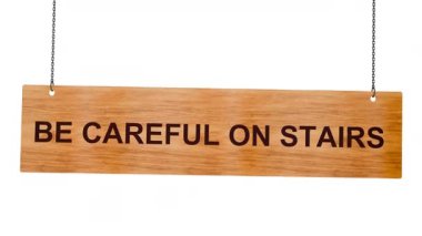 Dikkat levhanı beyaza izole etme