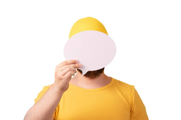 身份不明的男人拿着空白处的语音泡泡 在白色背景下进行文字隔离 — 图库照片