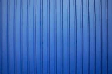 Dikey çizgilere sahip minimalist mavi arkaplan, modern tasarım, markalaşma, web ve yazdırma uygulamaları için mükemmel.