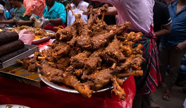 Geroosterde Stukjes Schapenvlees Een Markt Voor Straatvoedsel Dhaka Bangladesh — Stockfoto