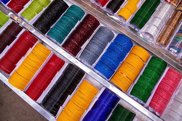 Разноцветные Стеклянные Банглы Продажи Могут Использованы Качестве Фоновой Текстуры Обои — стоковое фото
