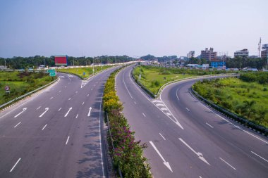 Bangladeş 'in Bhanga Kavşağında Çevre Yolu Böl