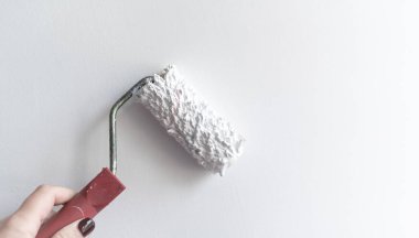 Patenli el boyası duvar. Yenileme dairesi. Tamir ve dekorasyon konsepti. Boşluğu kopyala