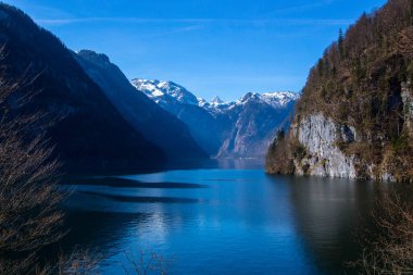 Alpli Koenigssee Gölü manzaralı
