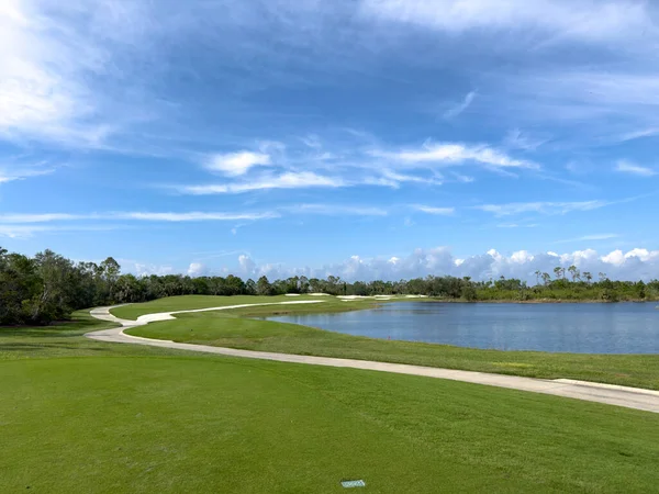 Golf Course Blue Skies Sun Pristine Lush Rich Green Fairway — Stock Photo, Image