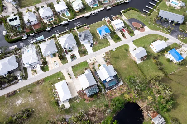 Ian Kasırgası, Florida 'nın golf sahasındaki evleri yok etti. Doğal afet ve bunun sonuçları